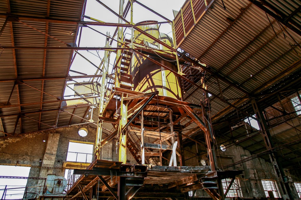 Drapetsona Fertilizer Factory in Greece 2006 by Patroklos Stellakis Photography